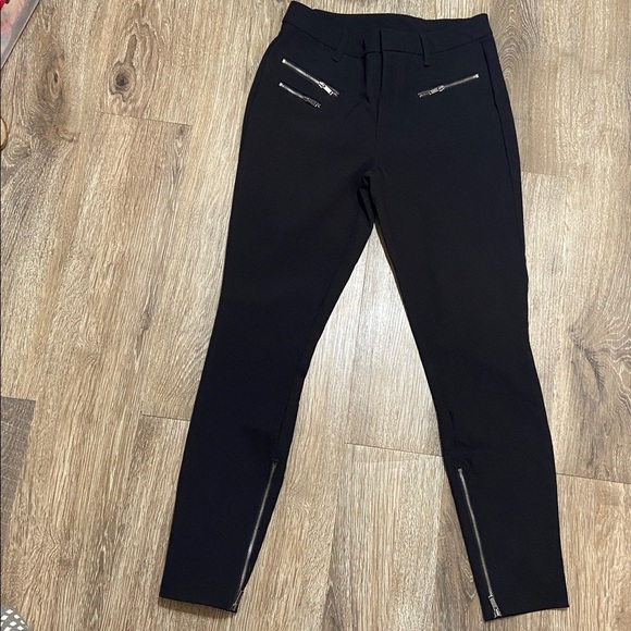 GAP Pants - GAP Black Leggings